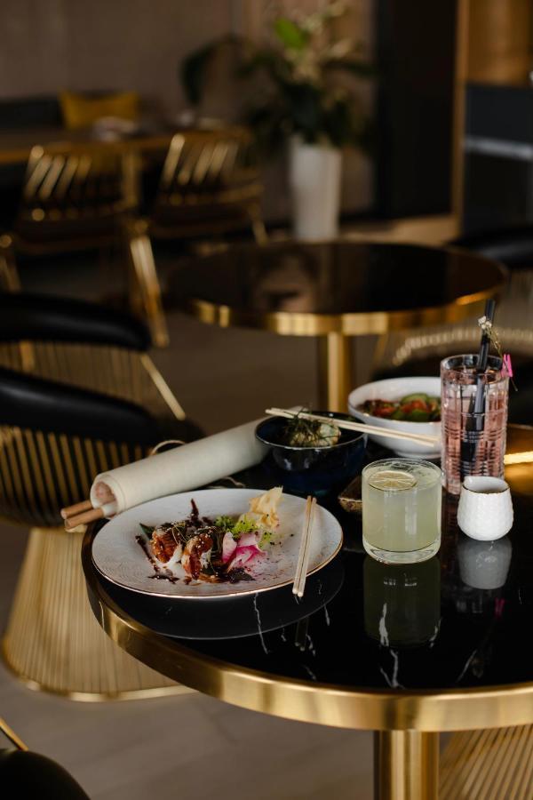 Rivoli Hotel Черновцы Экстерьер фото