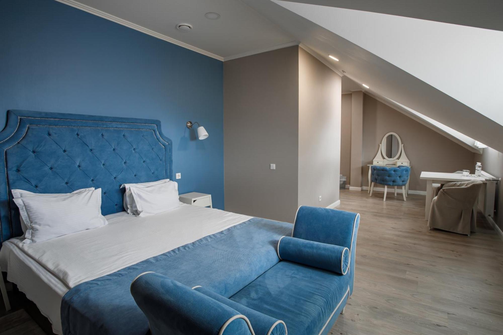 Rivoli Hotel Черновцы Экстерьер фото