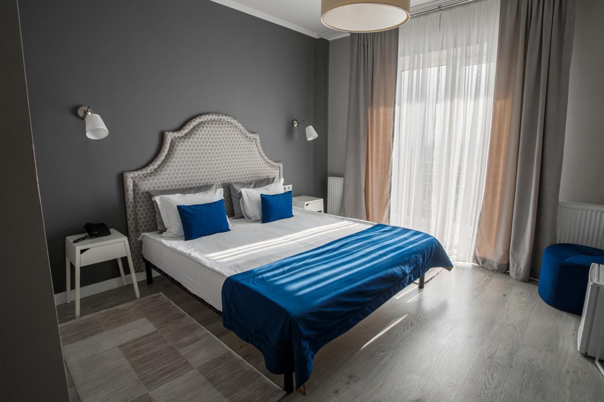 Rivoli Hotel Черновцы Экстерьер фото