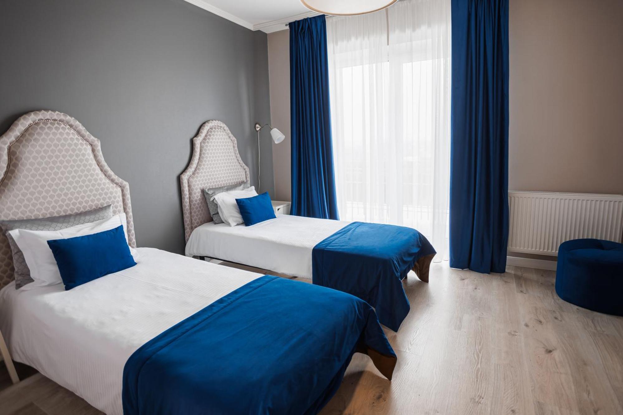 Rivoli Hotel Черновцы Экстерьер фото