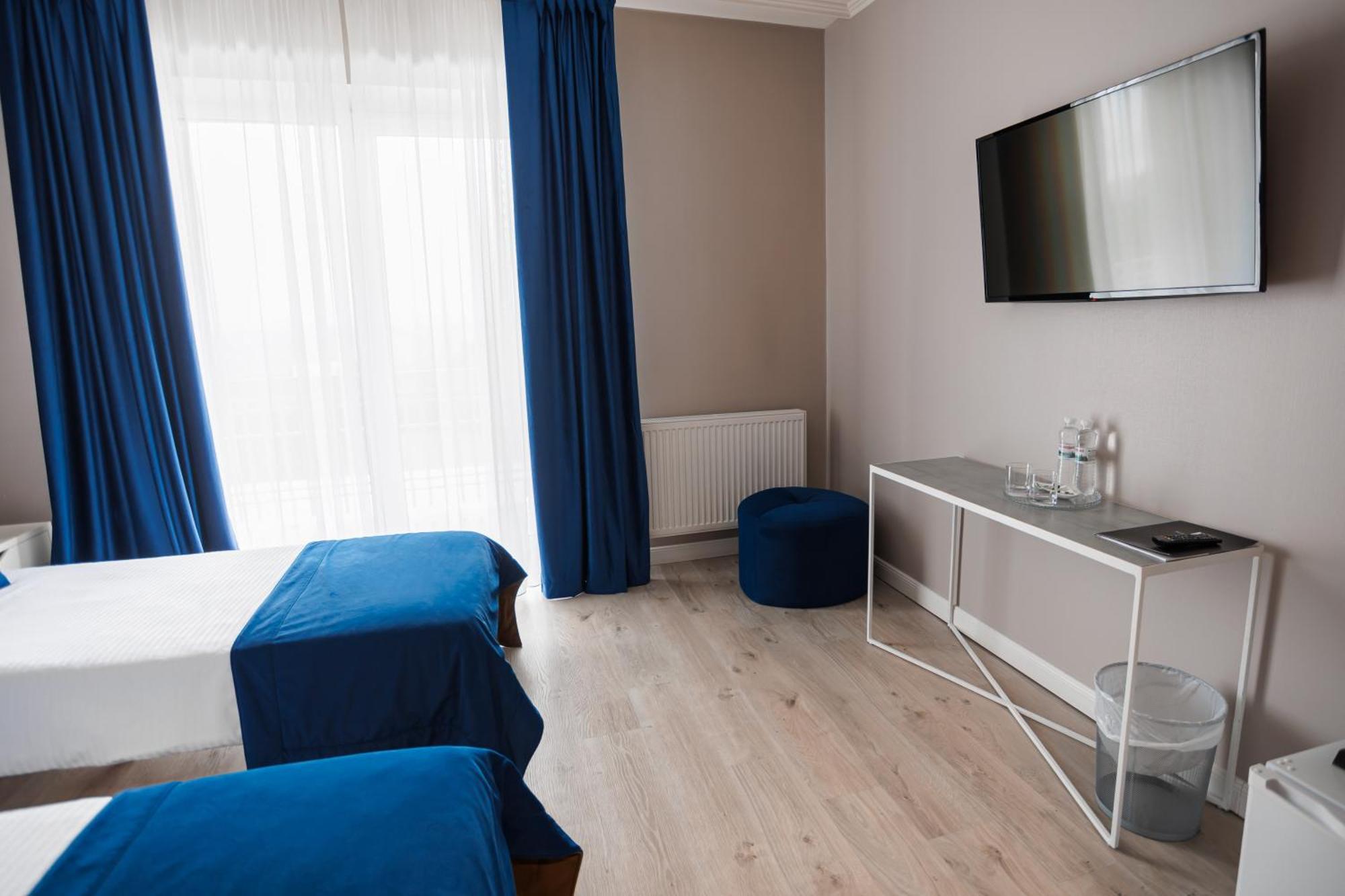 Rivoli Hotel Черновцы Экстерьер фото